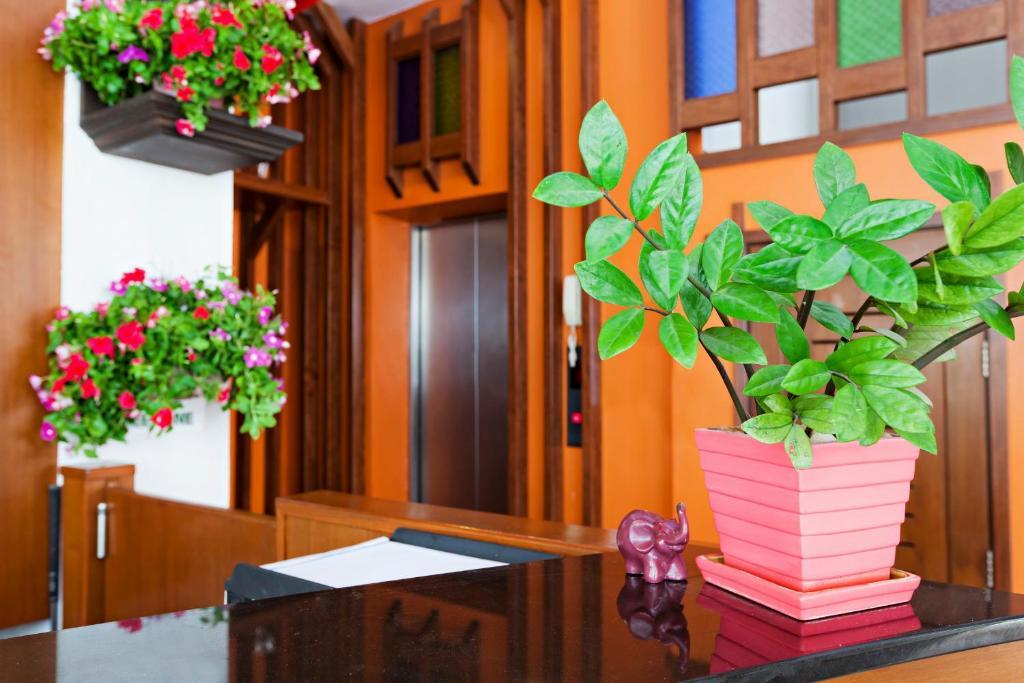 Garden Phuket Hotel Patong Kültér fotó