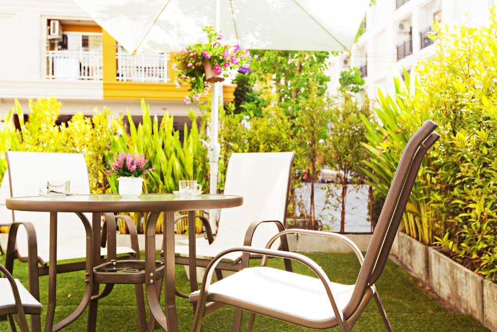 Garden Phuket Hotel Patong Kültér fotó