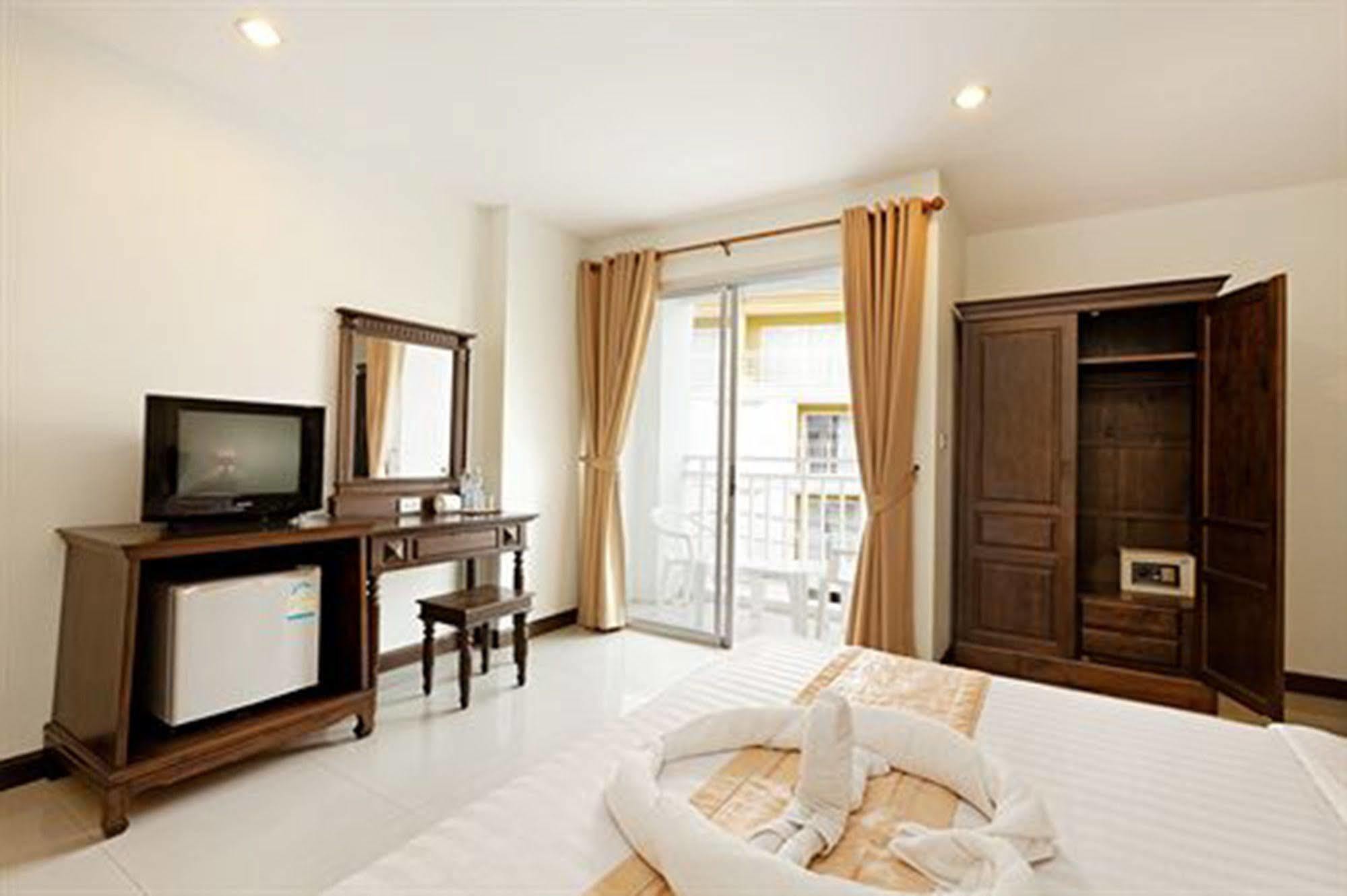 Garden Phuket Hotel Patong Kültér fotó