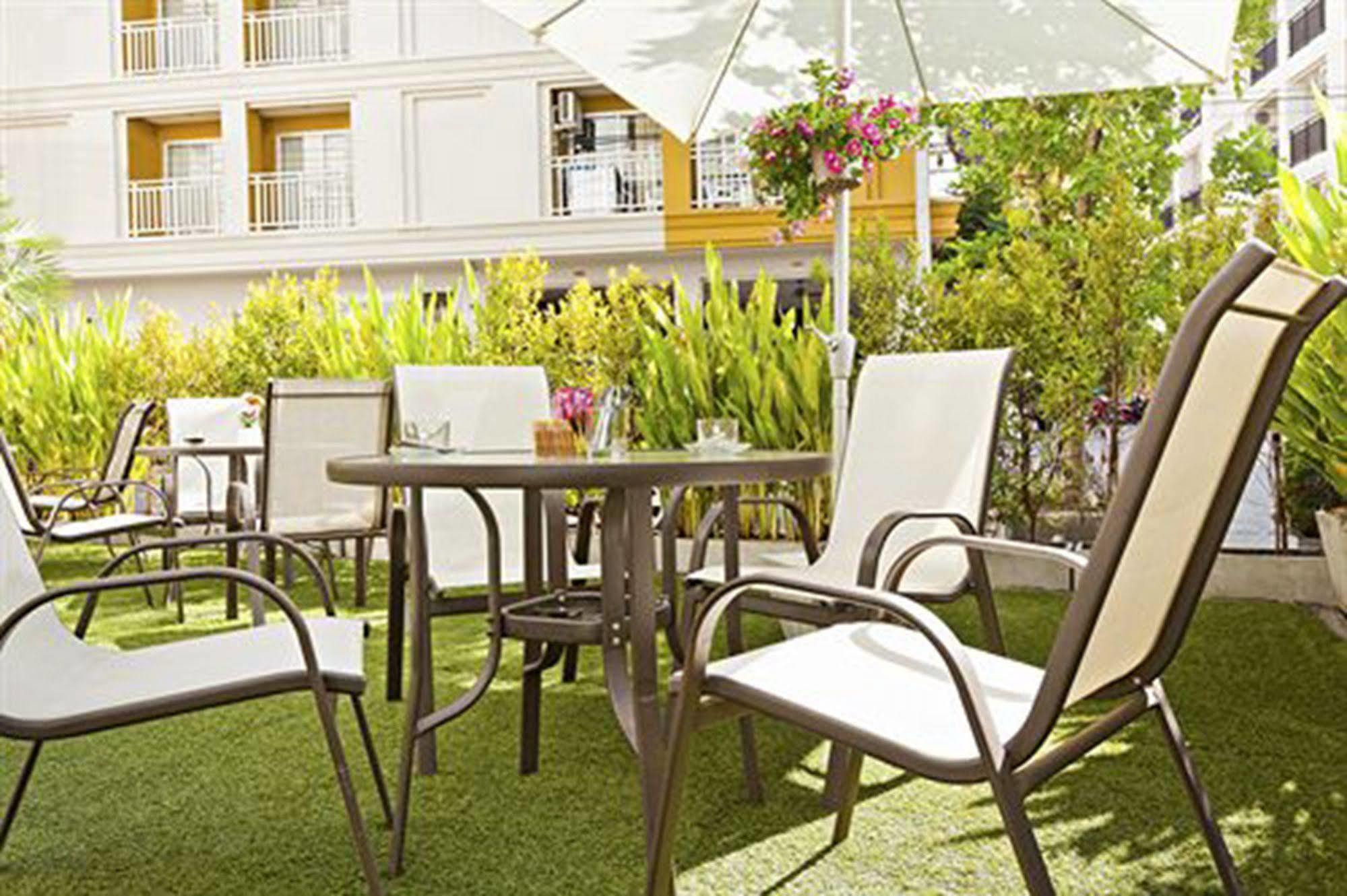 Garden Phuket Hotel Patong Kültér fotó
